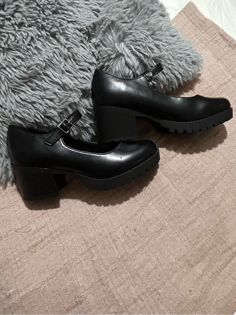 Soda Black Mary Jane Lug Sole Block Heels-NWOT Size 9 - Picture 3 of 11